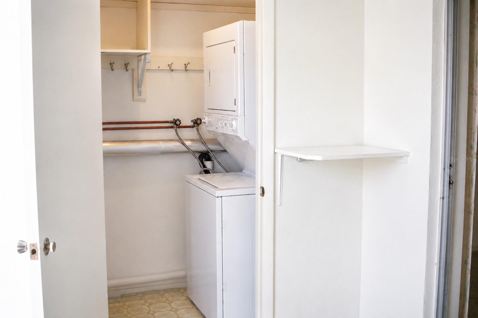 1656 S Lake Ave #4 Property Photo 7