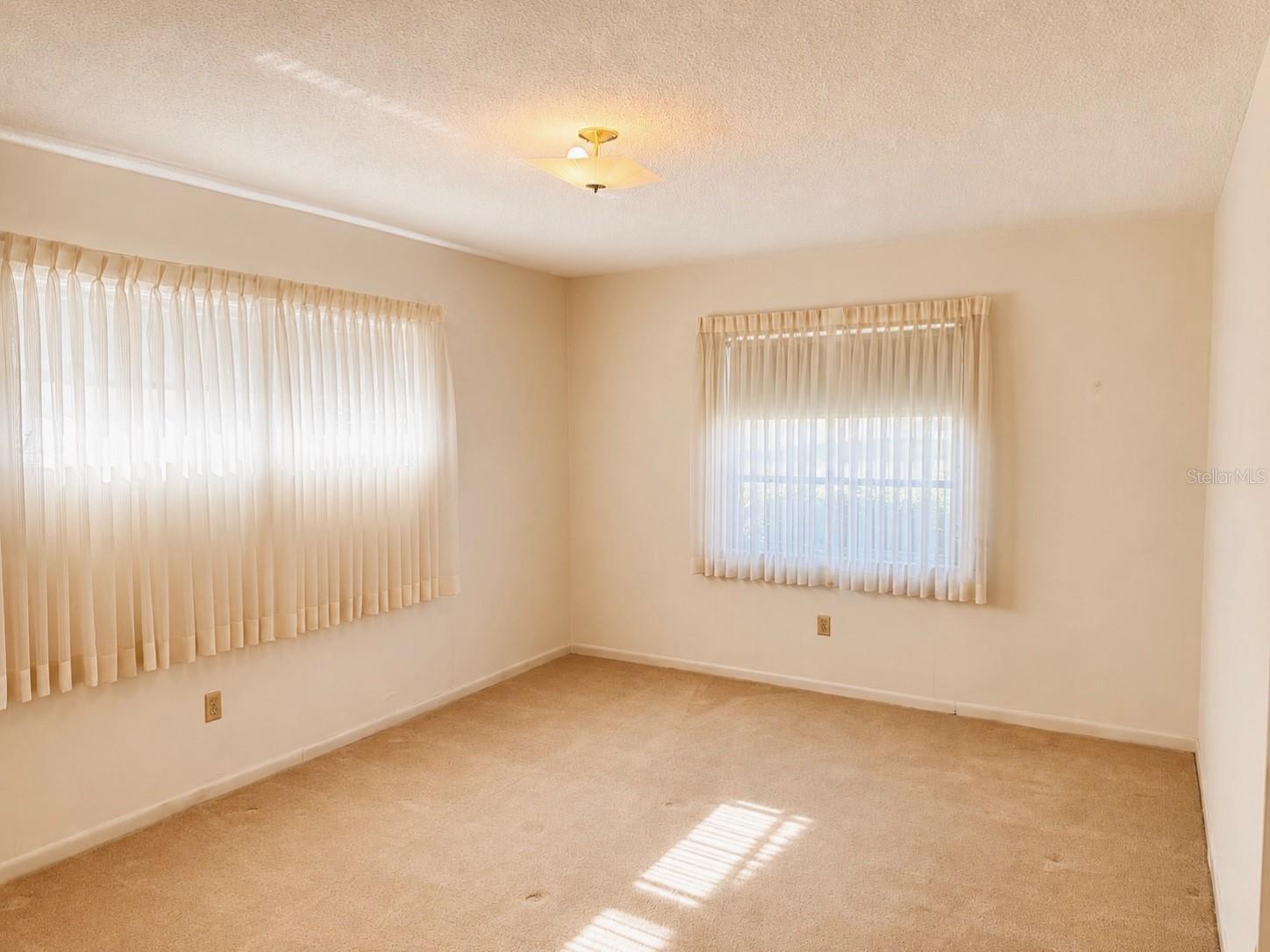1656 S Lake Ave #4 Property Photo 10