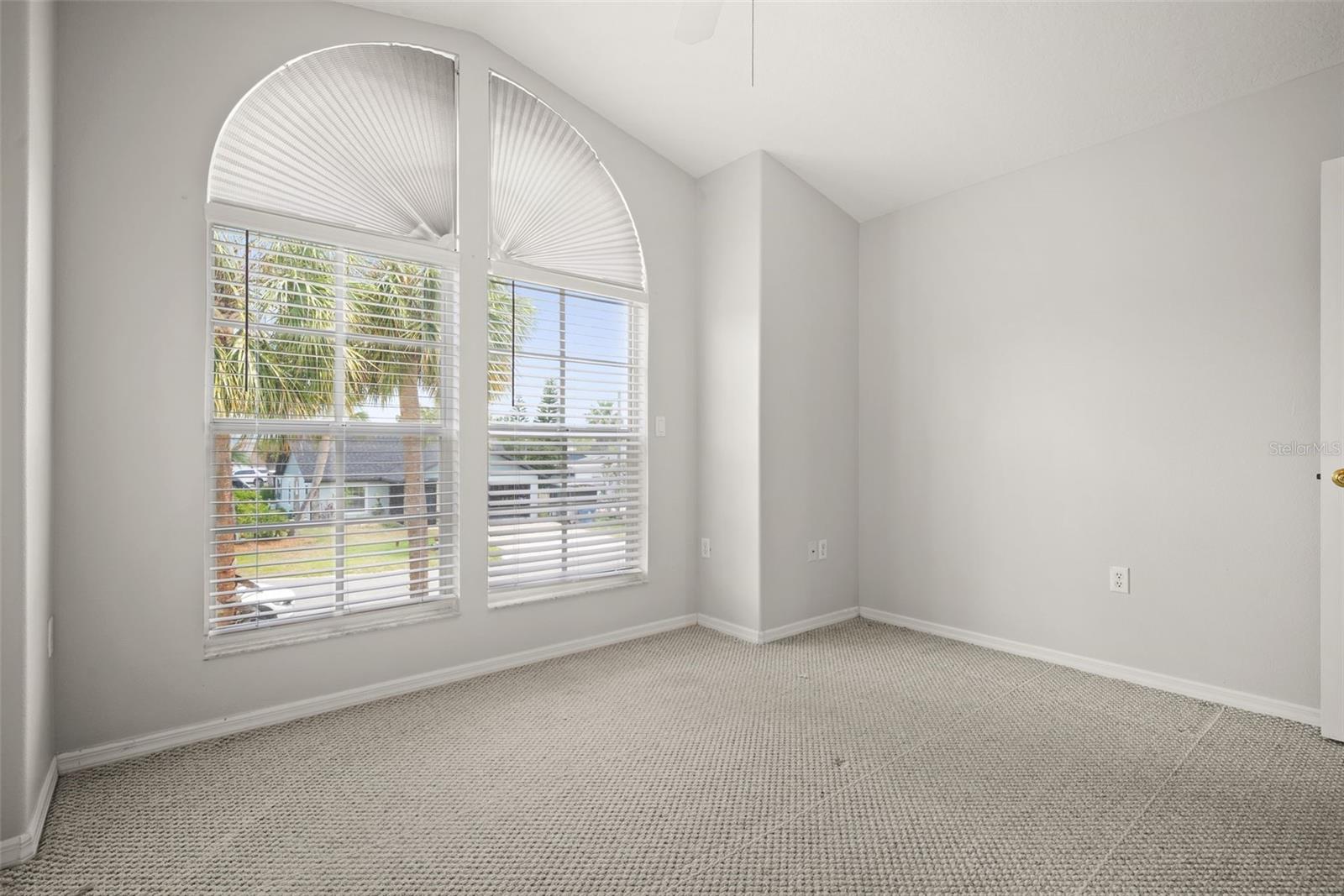 4263 Tahiti Dr Property Photo 18