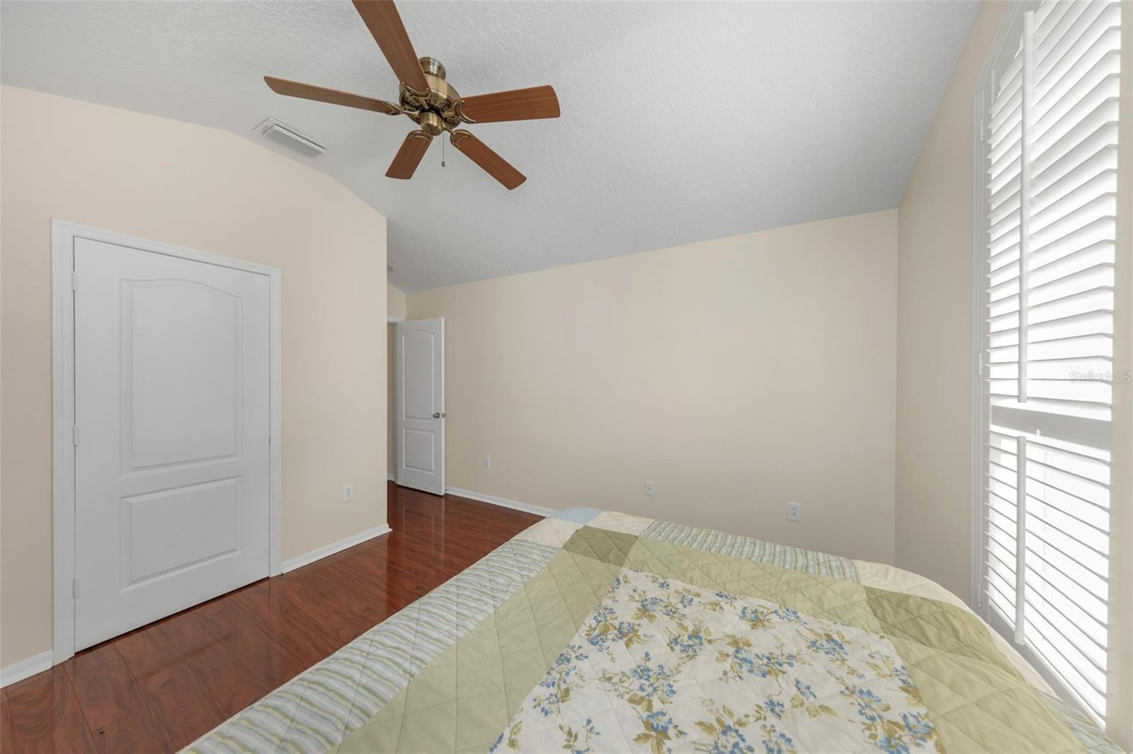 19238 Weymouth Dr Property Photo 19