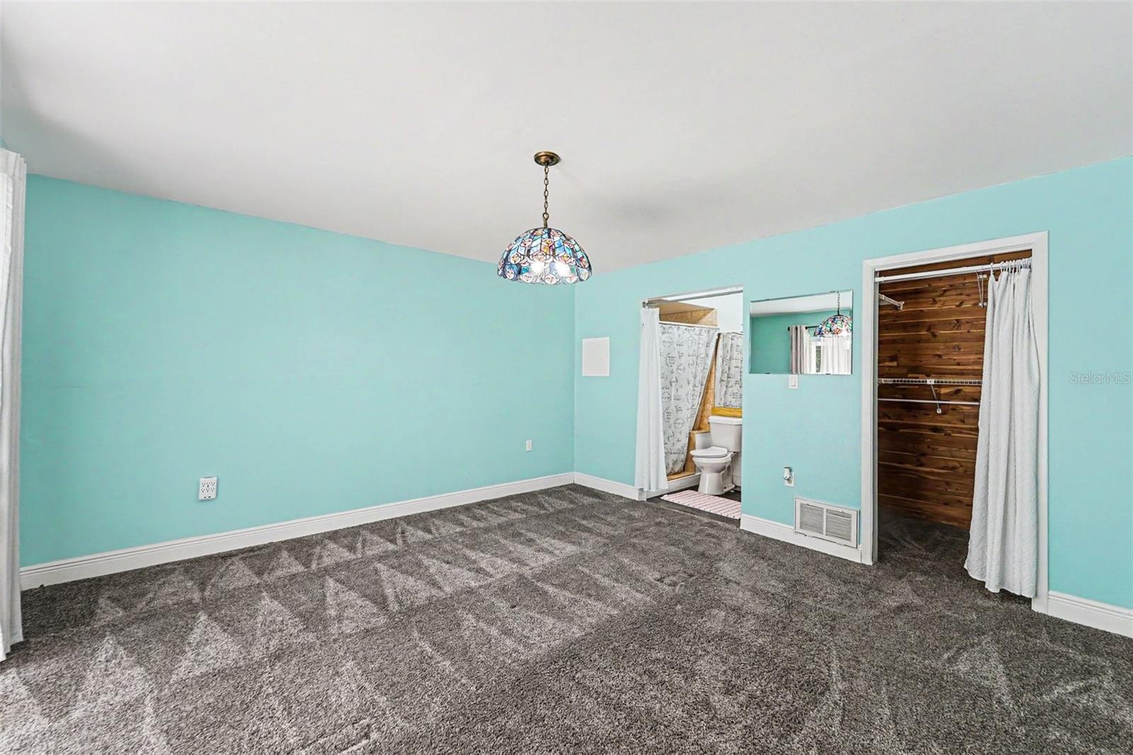 8040 Saybrook Dr Property Photo 12