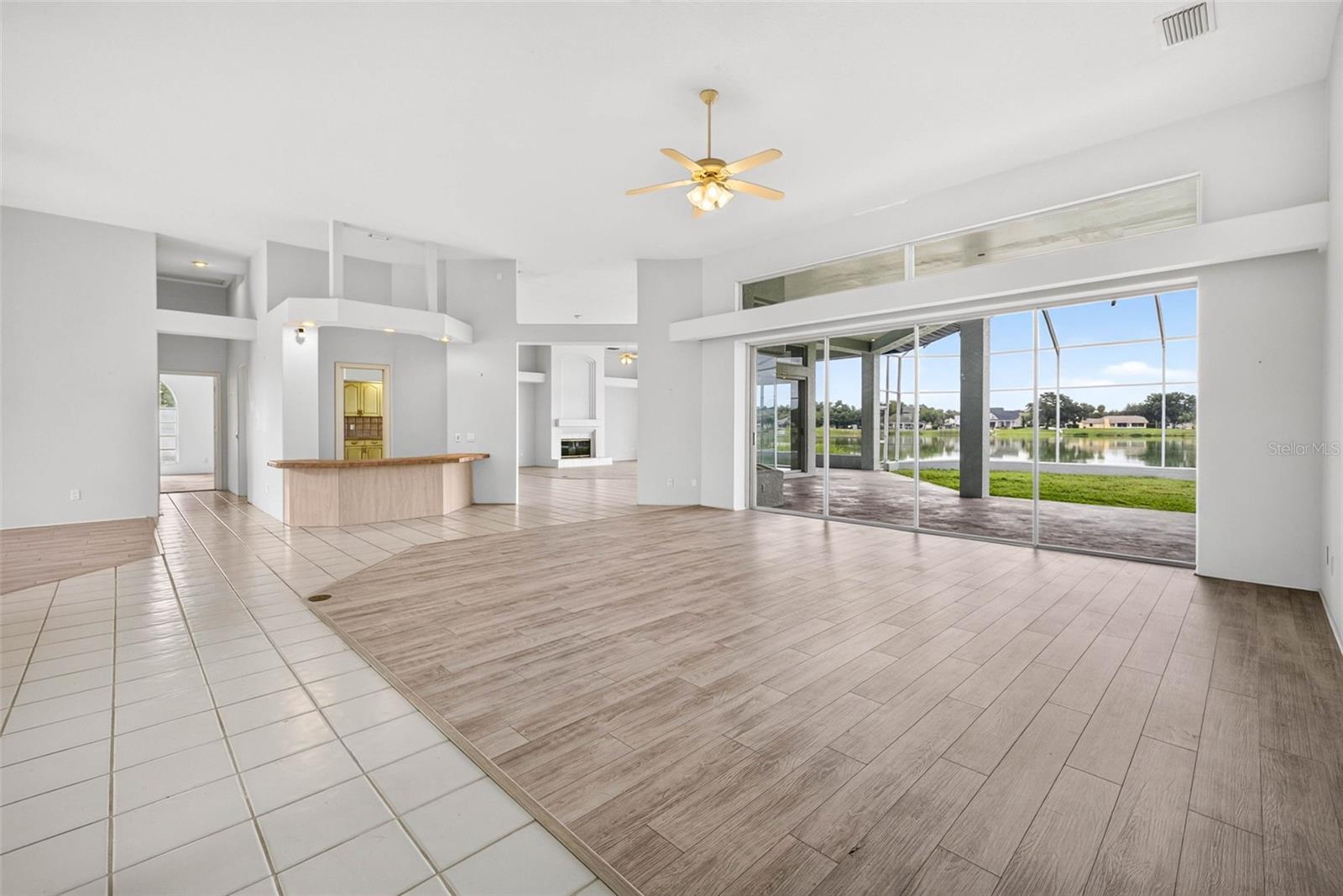 8911 Riverlachen Way Property Photo 17