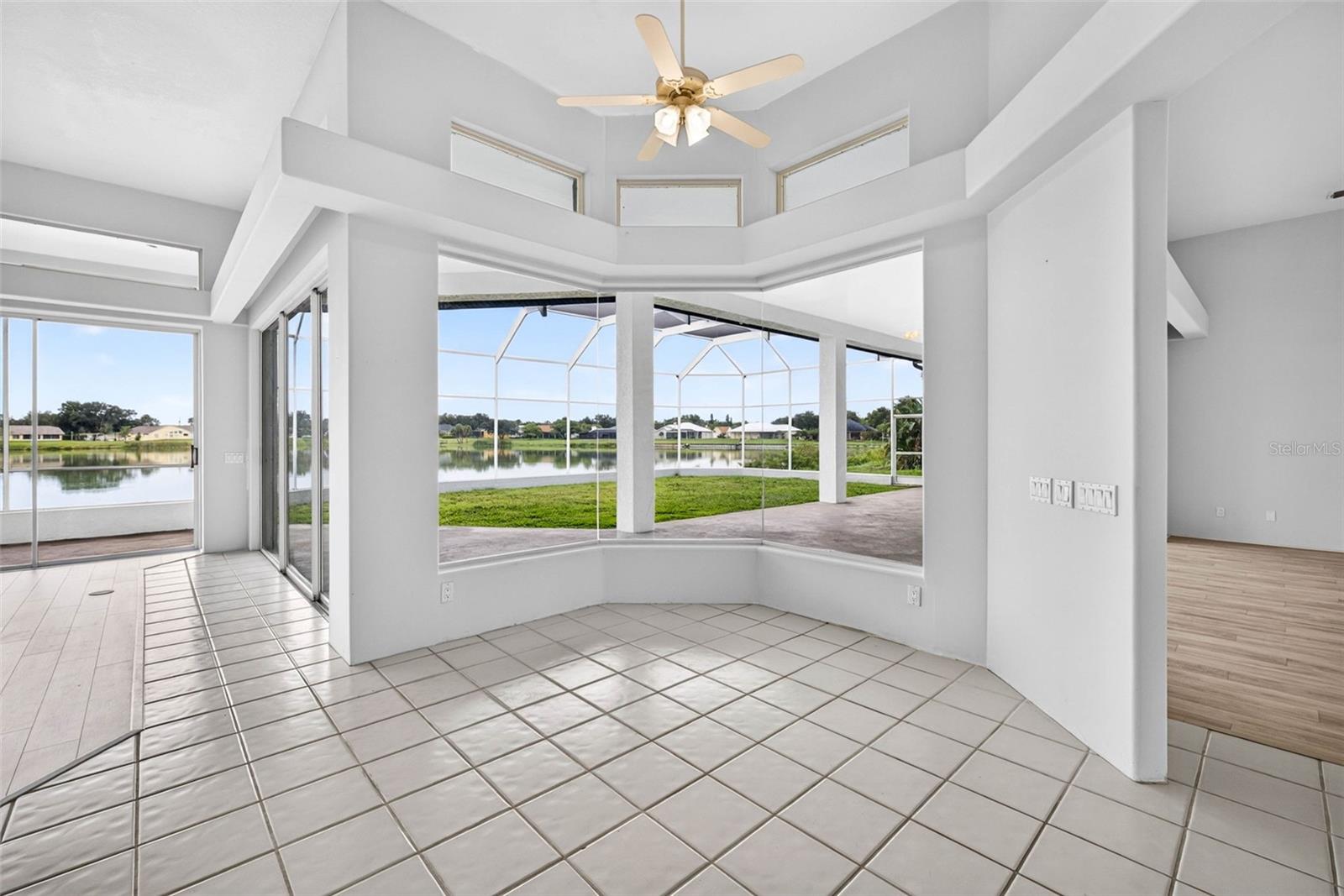 8911 Riverlachen Way Property Photo 27