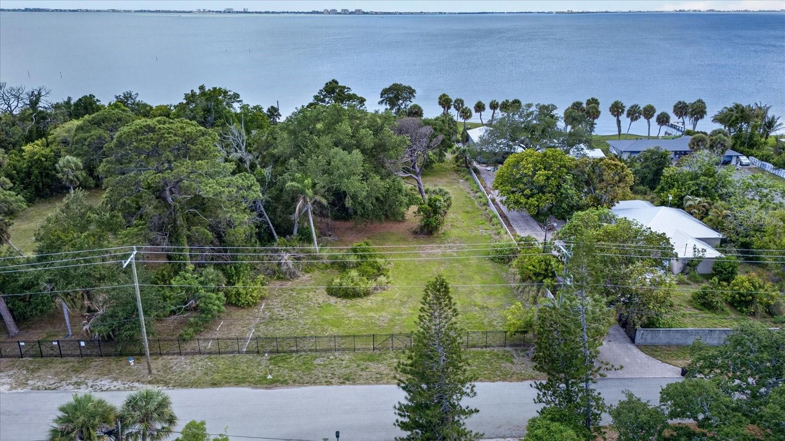 8258 Longbay Blvd Property Photo 11