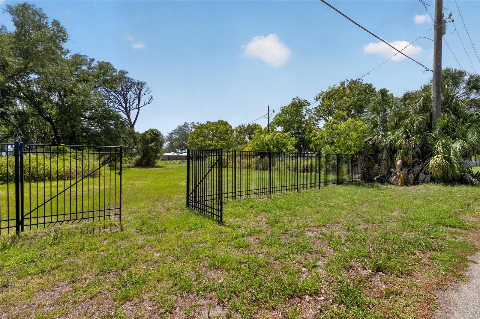 8258 Longbay Blvd Property Photo 12