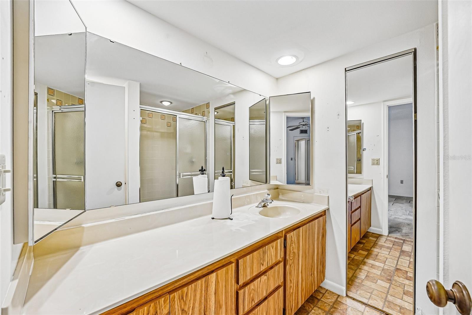2707 12th Ct Property Photo 15