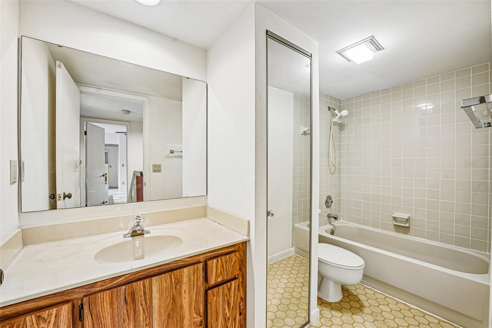 2707 12th Ct Property Photo 17