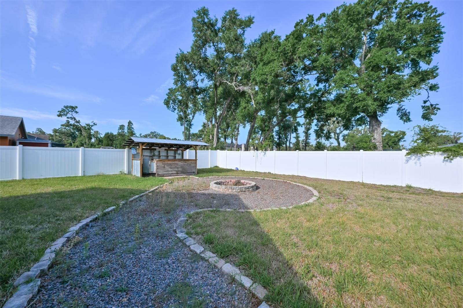 2701 Herndon St Property Photo 31