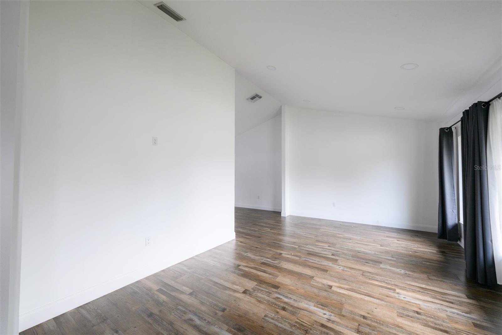 2701 Herndon St Property Photo 38