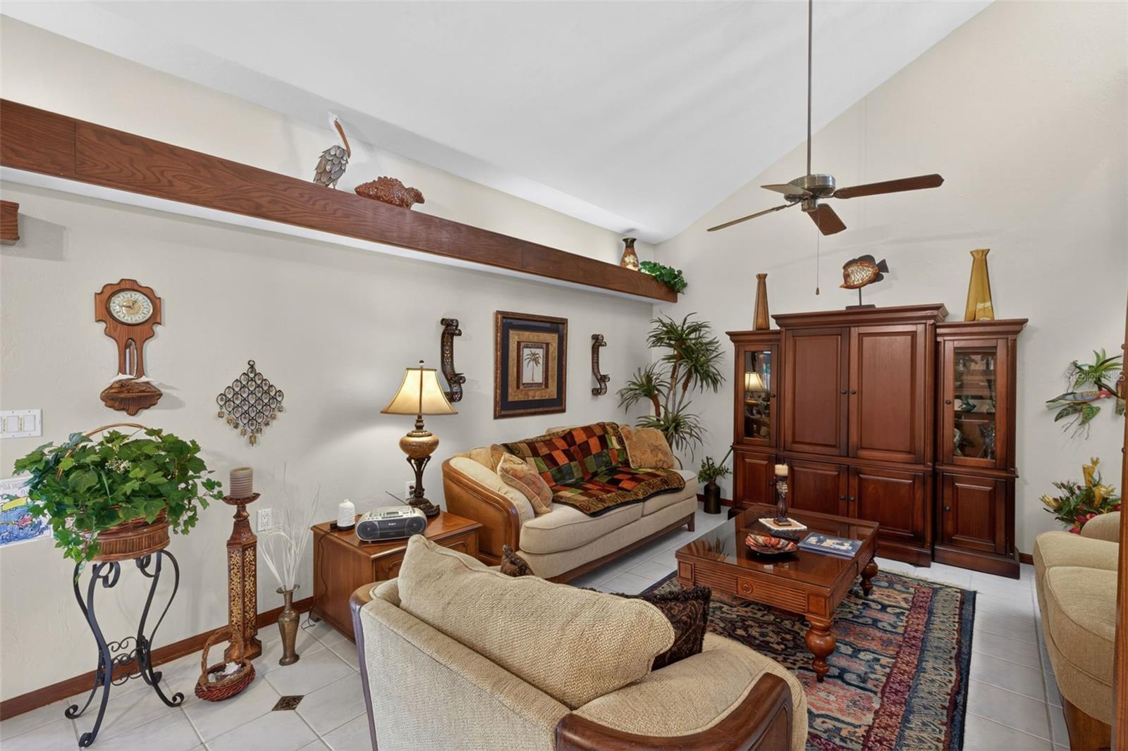 6072 Huntington Woods Dr #17 Property Photo 4