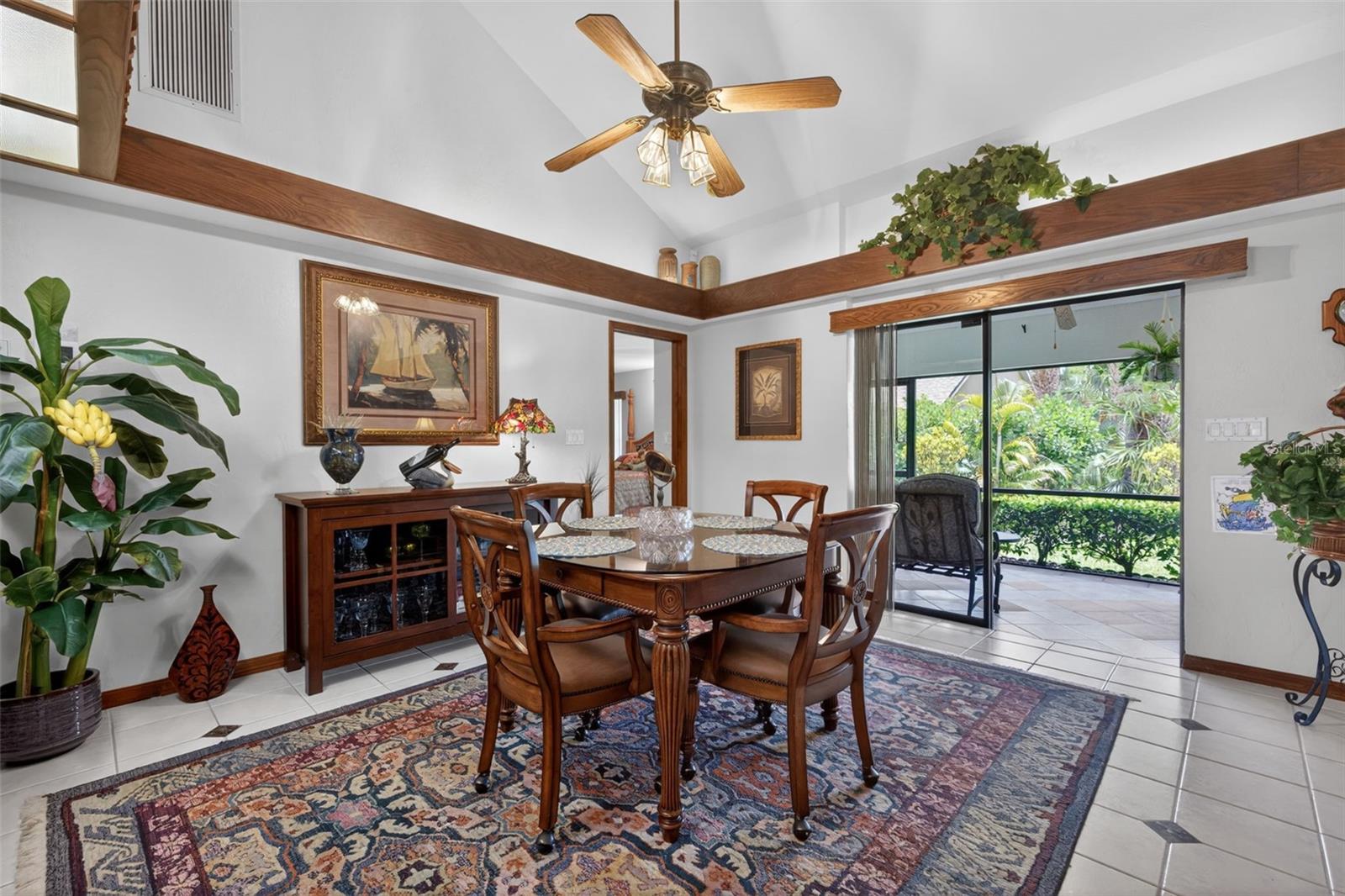 6072 Huntington Woods Dr #17 Property Photo 8