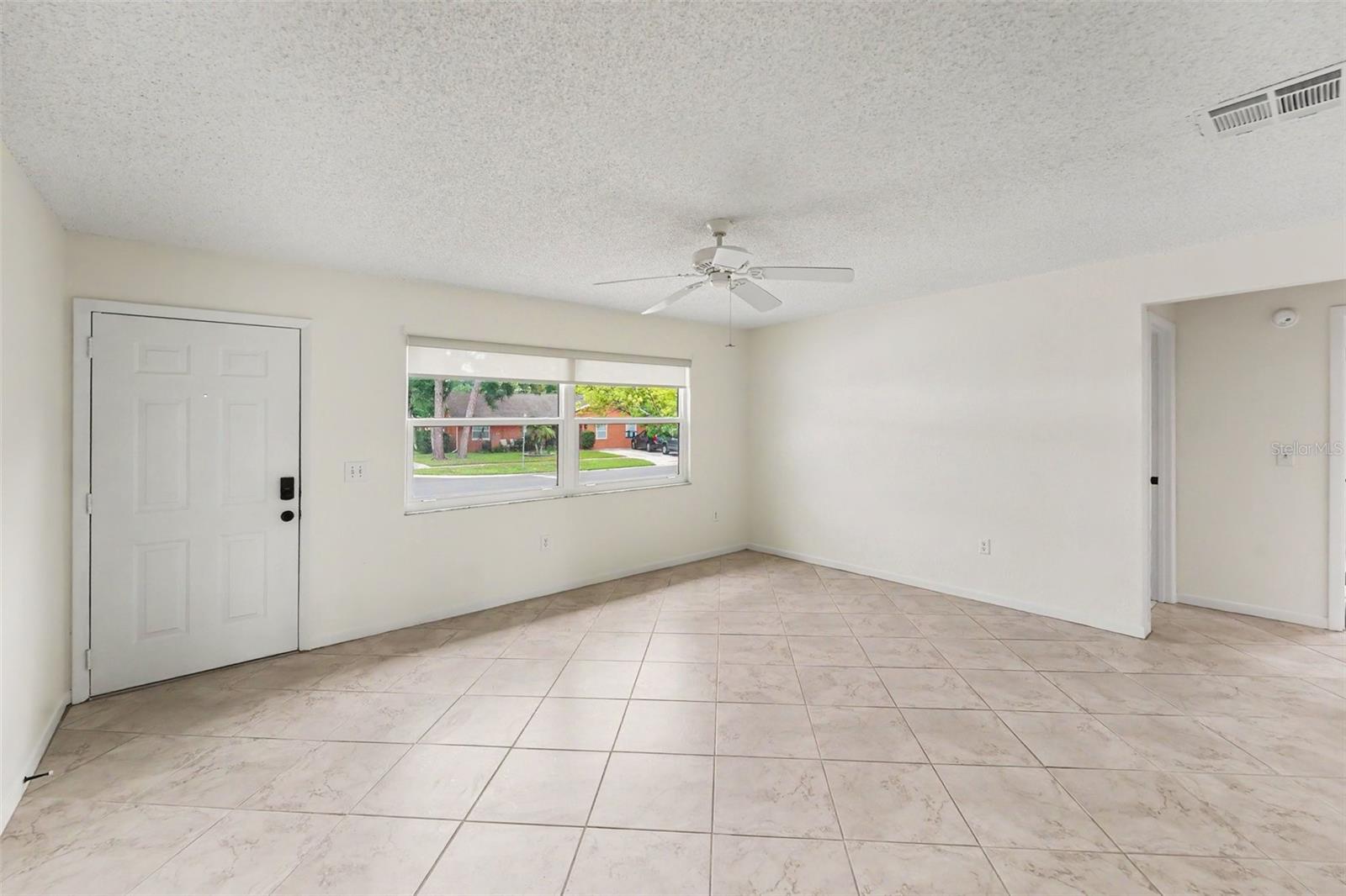 1836 Diane Dr Property Photo 4
