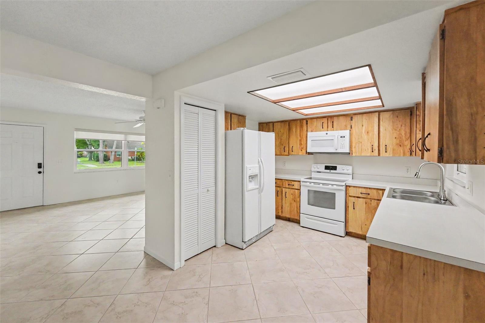 1836 Diane Dr Property Photo 7