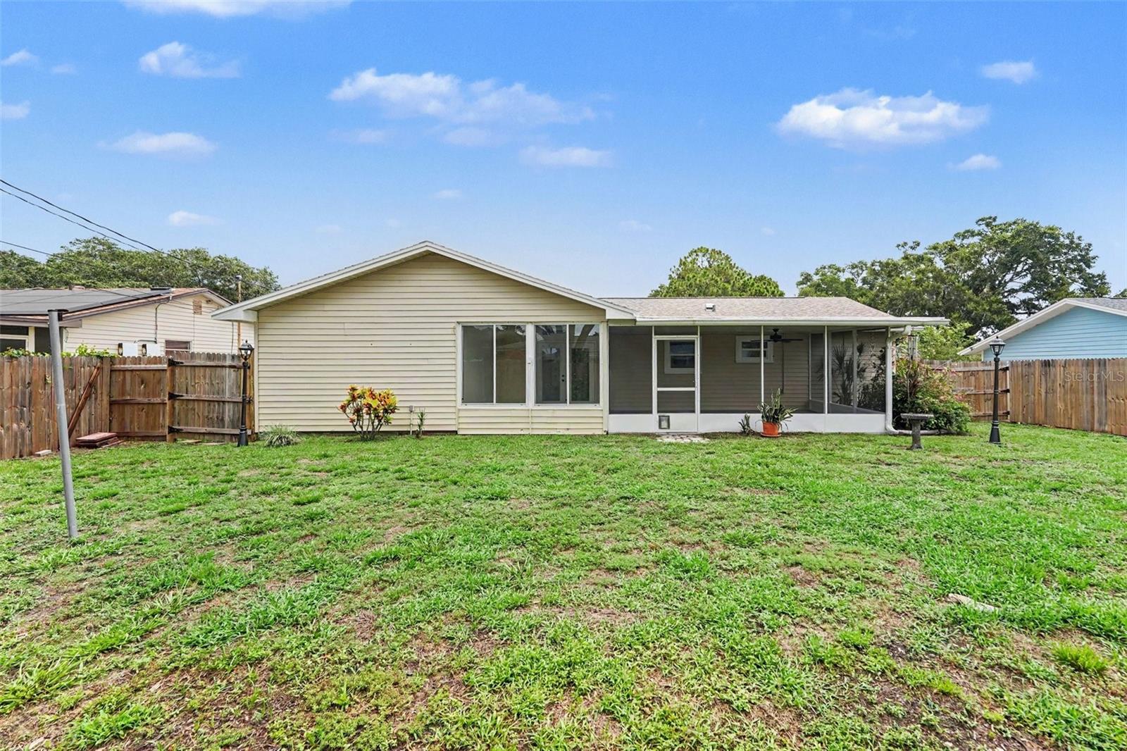 1836 Diane Dr Property Photo 25