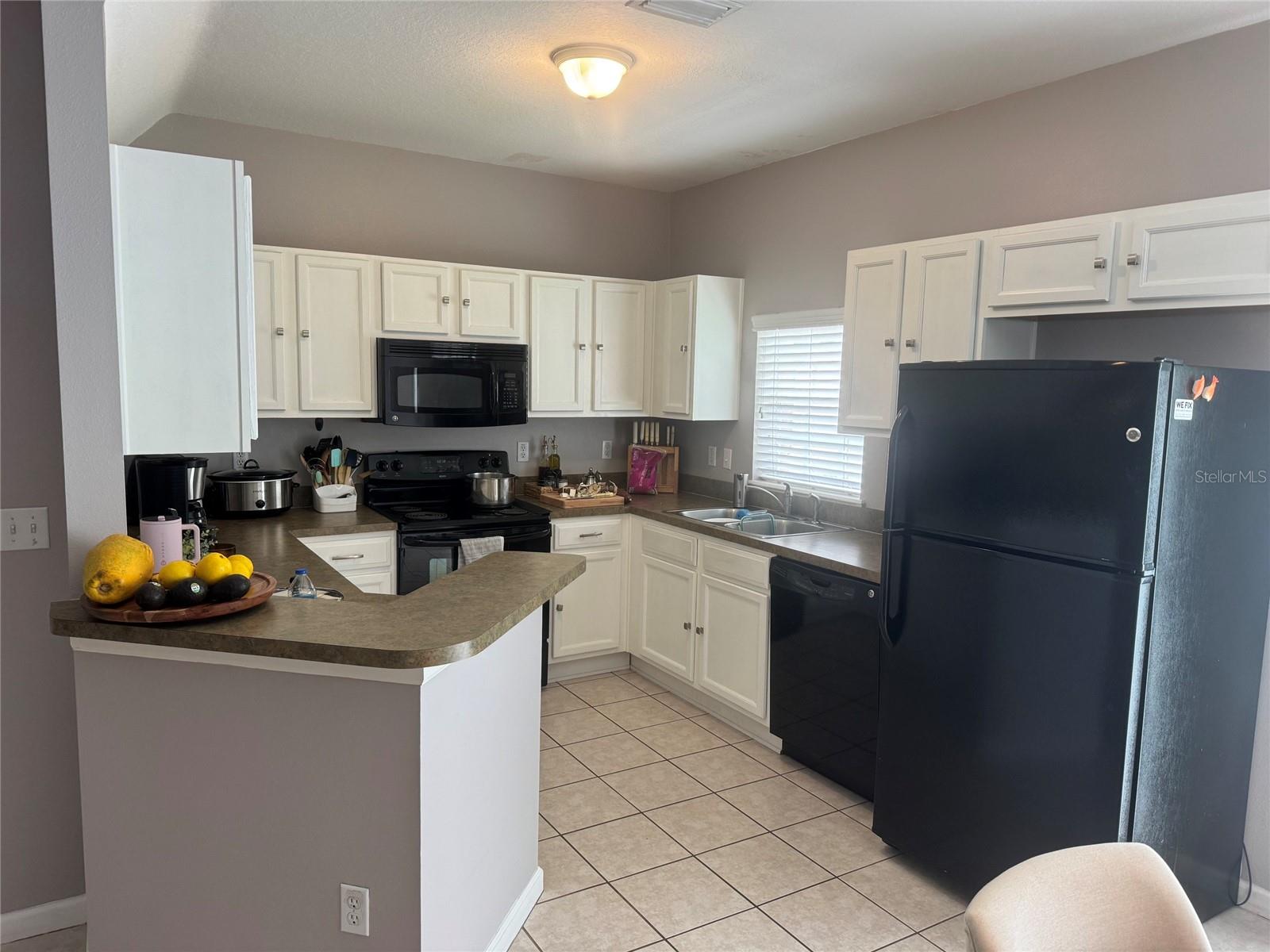 319 Summer Clouds Place Property Photo 3