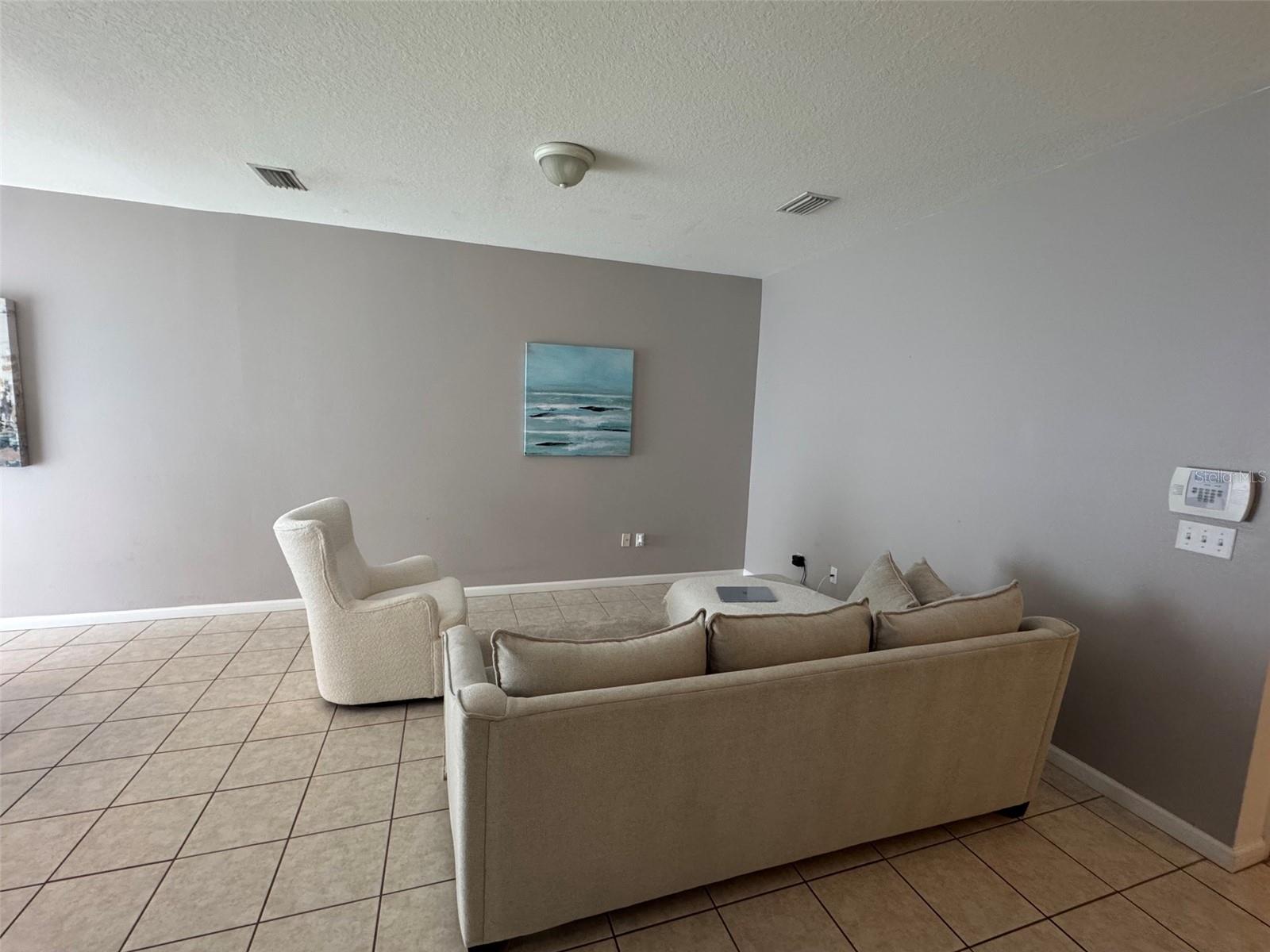 319 Summer Clouds Place Property Photo 4