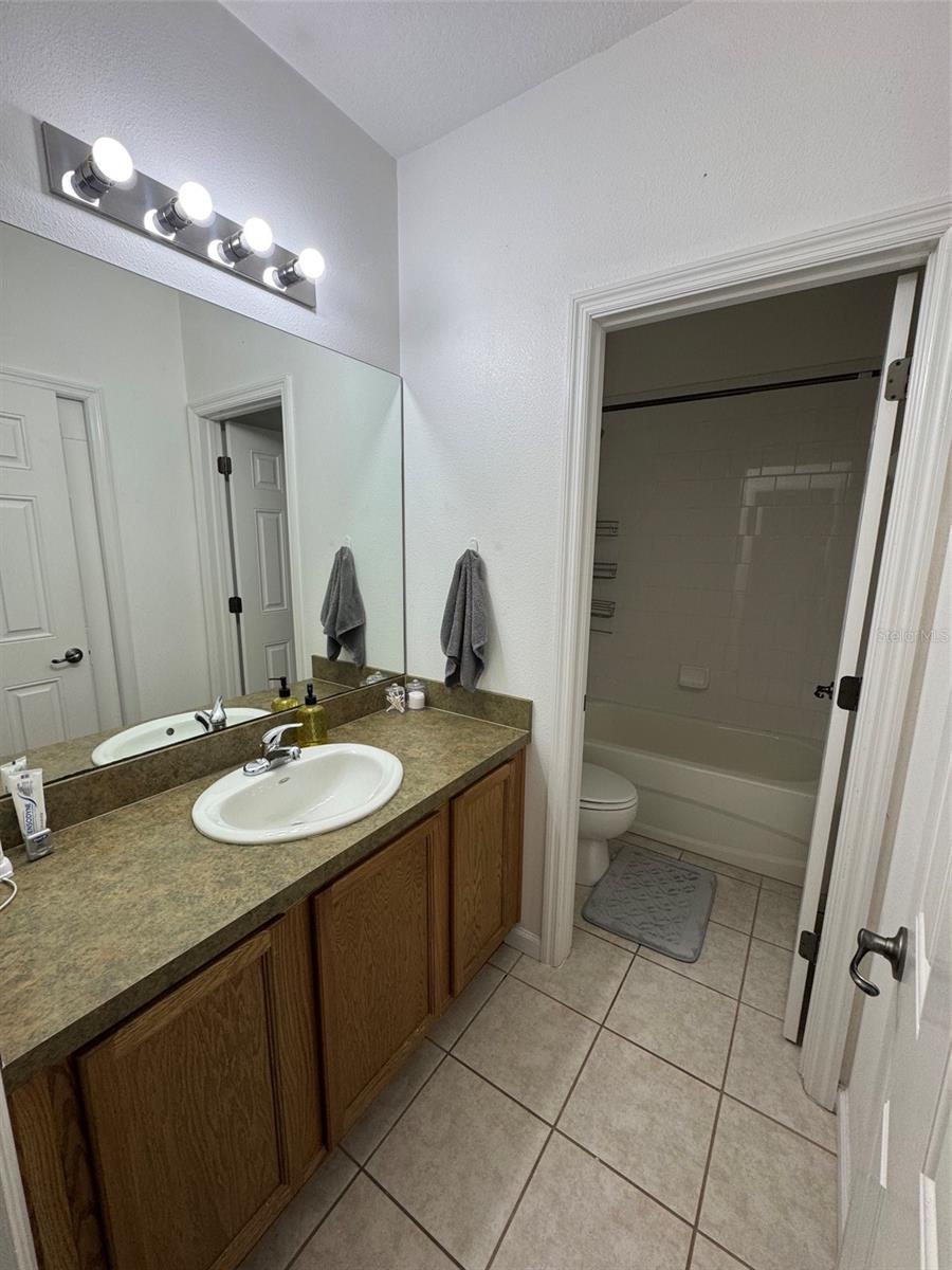 319 Summer Clouds Place Property Photo 12