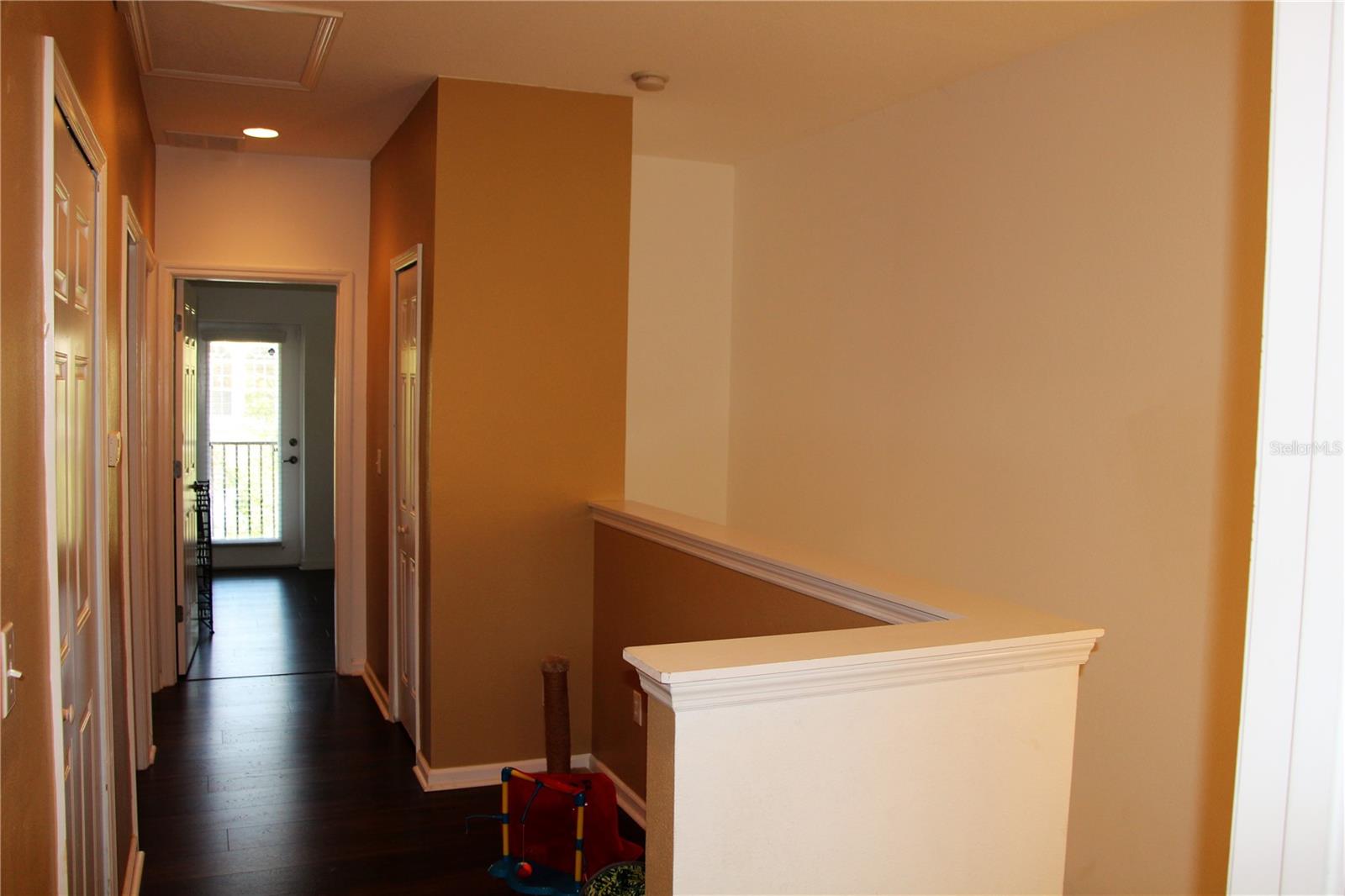 319 Summer Clouds Place Property Photo 14