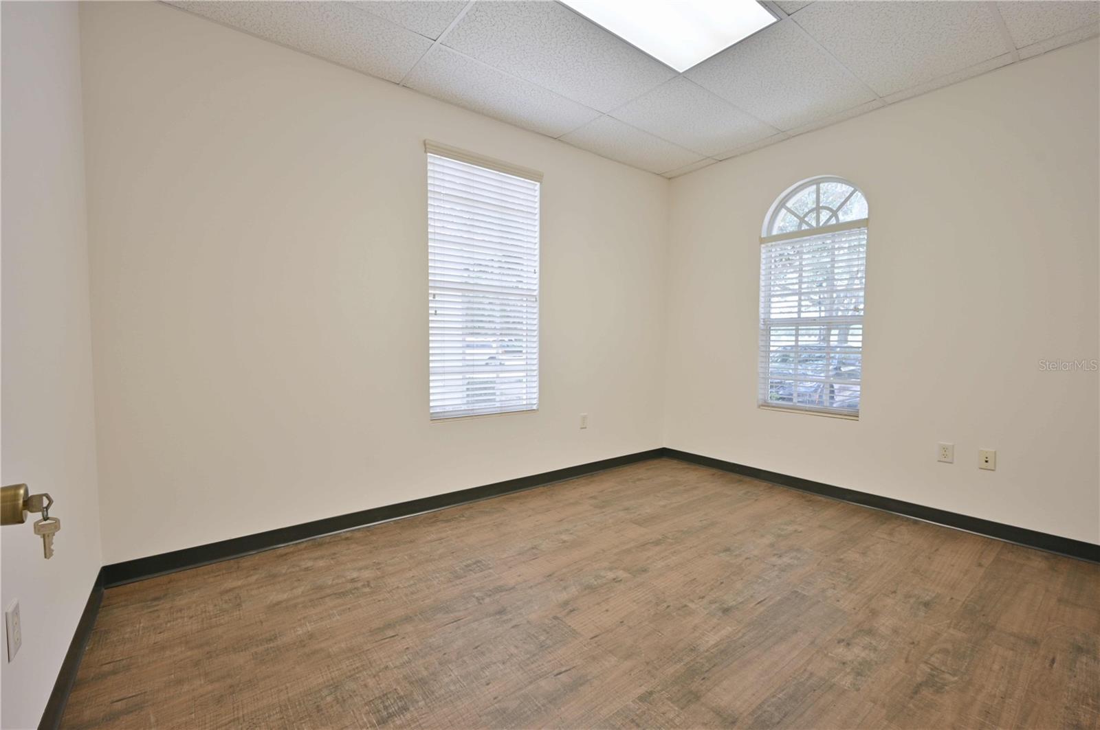 6957 E Fowler Ave Property Photo 13