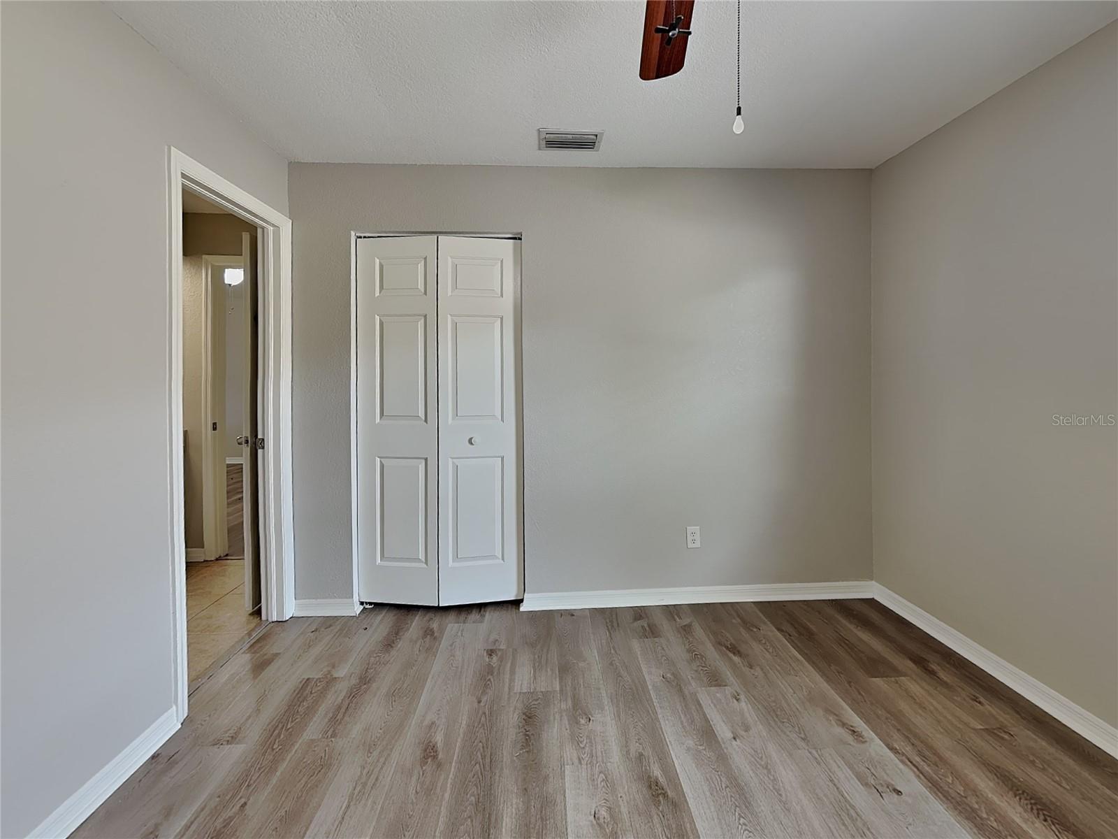 TB8511467 Property Photo 11