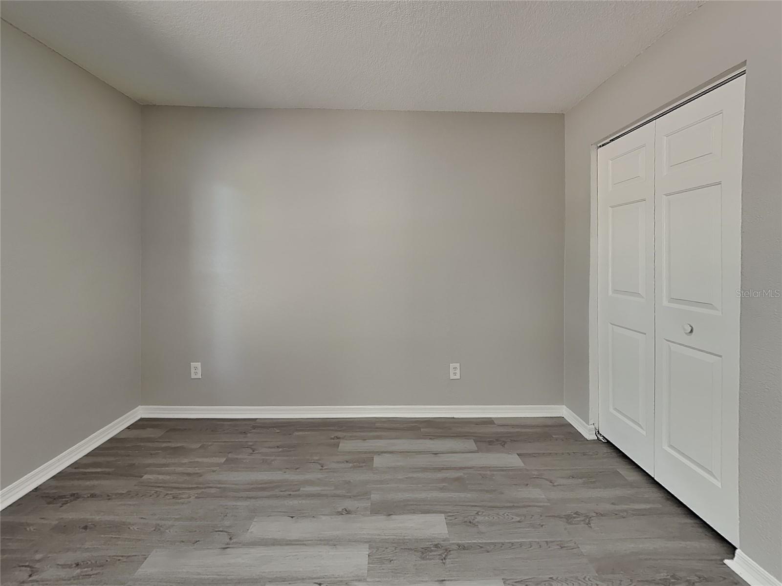 TB8511467 Property Photo 13