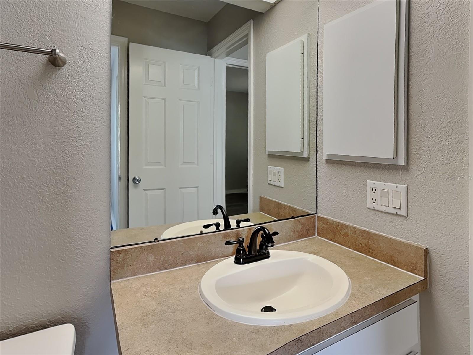 TB8511467 Property Photo 15