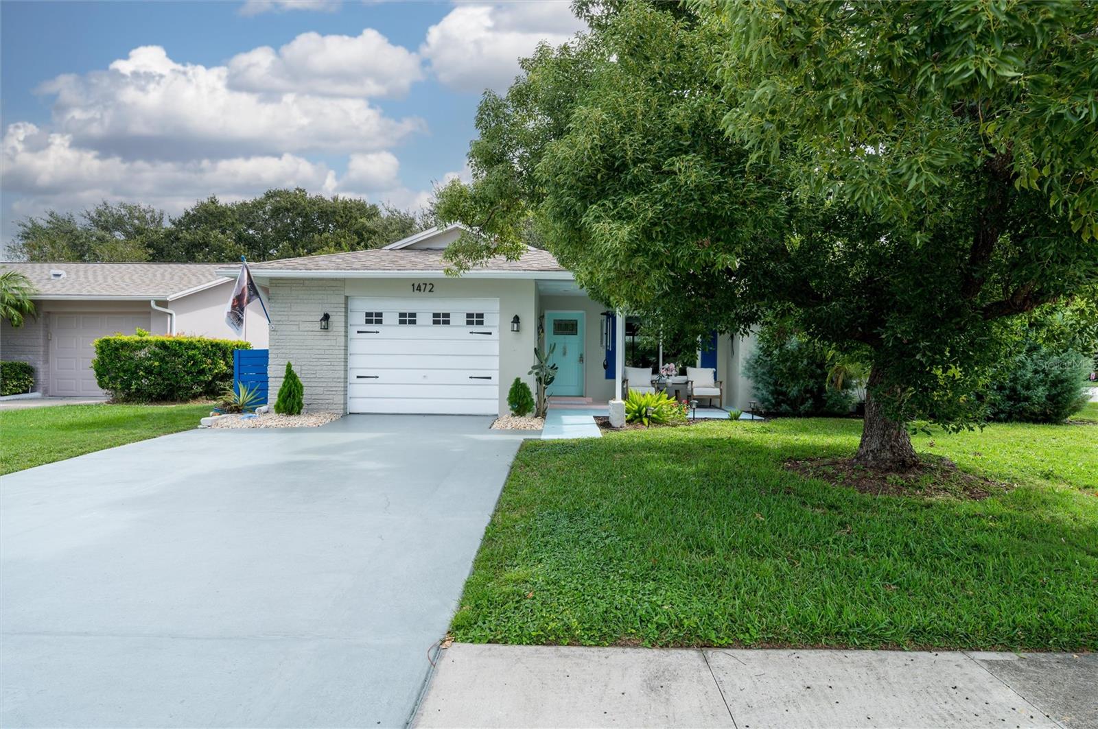 1472 QUEEN ANNE DR Property Photo 1