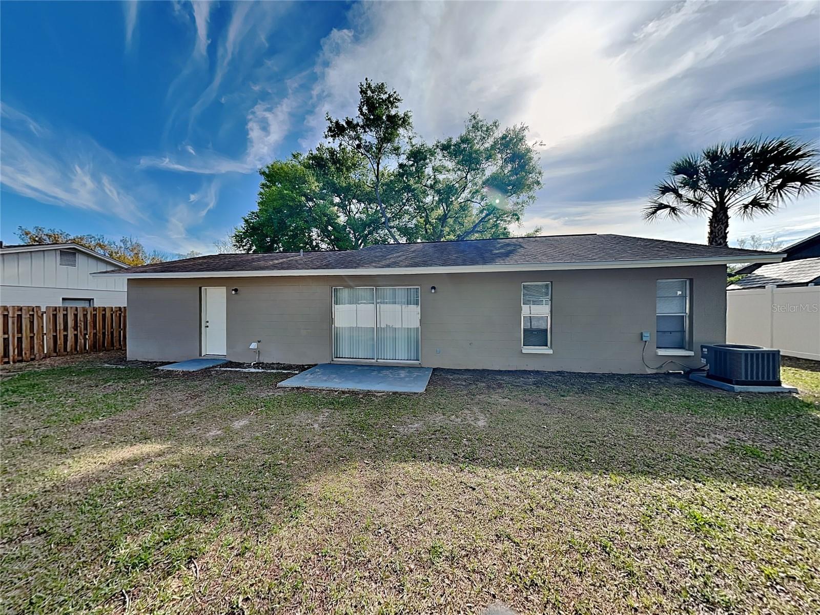 TB8511475 Property Photo 17