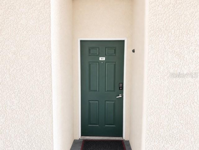 17102 Carrington Park Dr #302 Property Photo 1