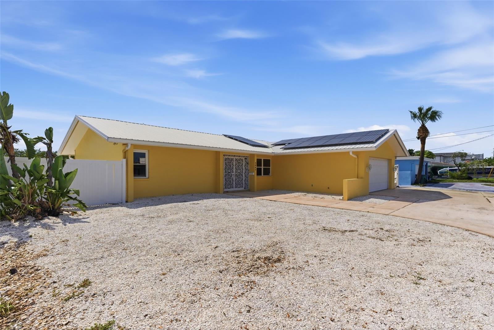 1421 Sea Gull Dr S Property Photo 1
