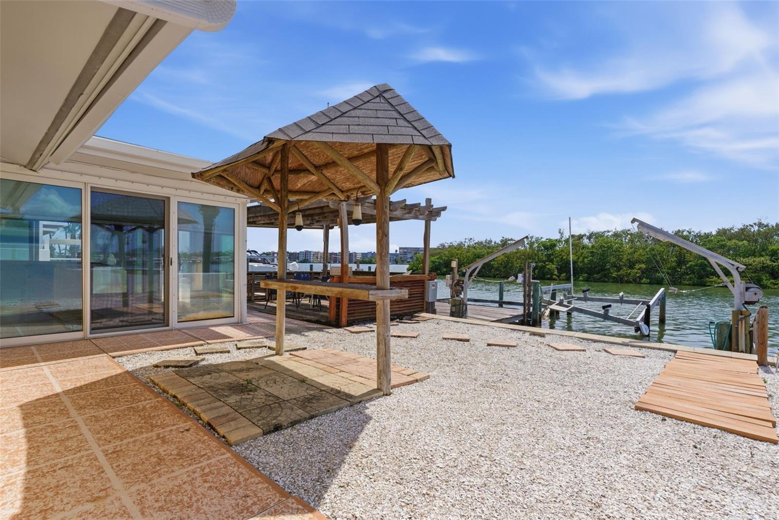 1421 Sea Gull Dr S Property Photo 17