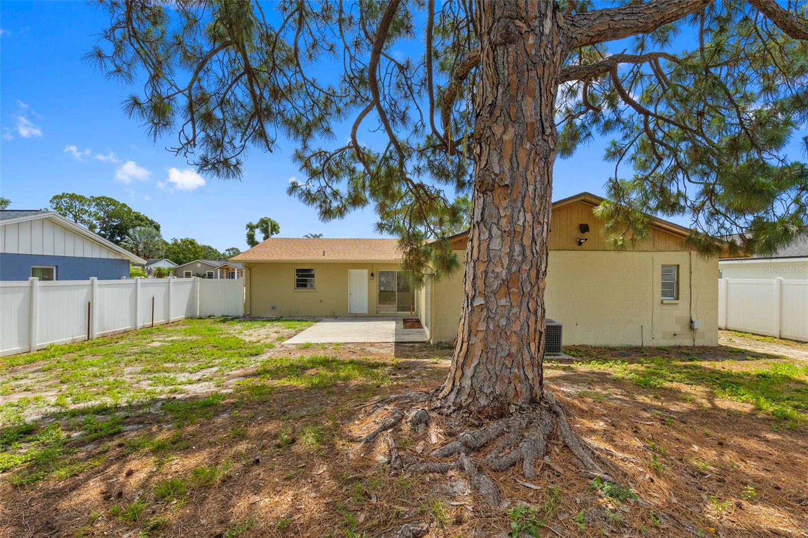 7516 Armand Cir Property Photo 47