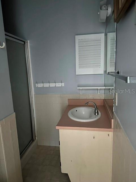 2301 W Bay Dr Property Photo 10