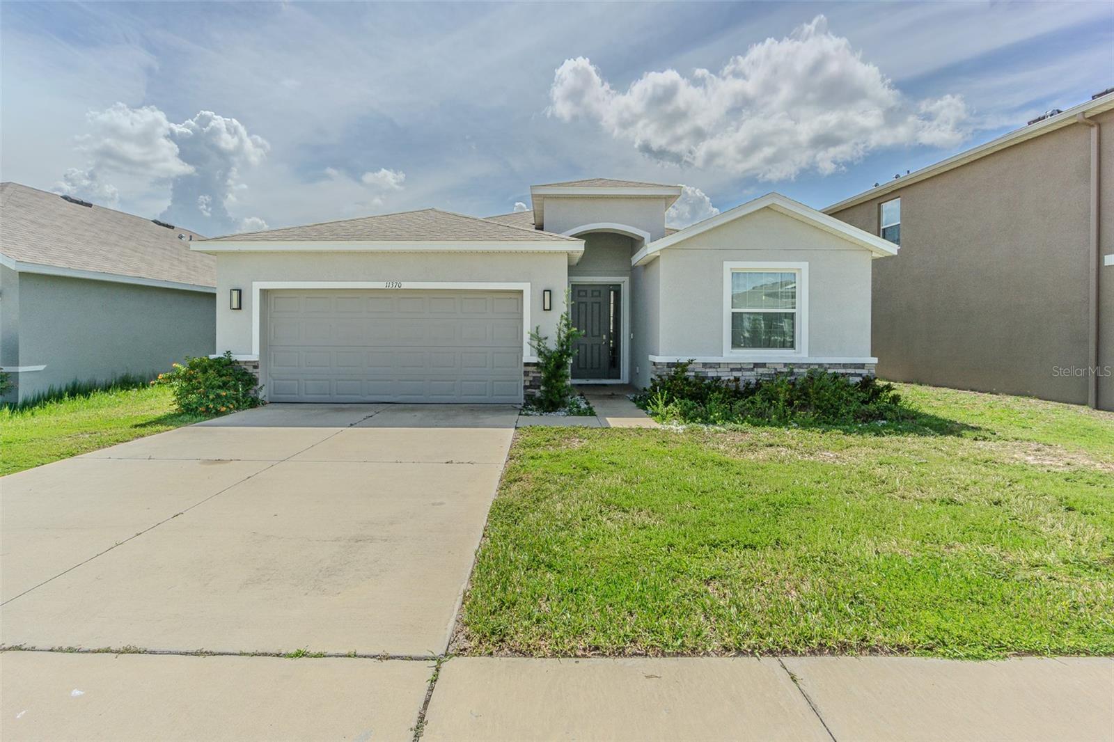 11370 Timber Grove Ln Property Photo 4