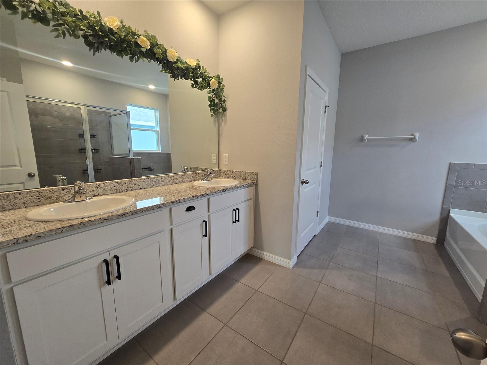 11370 Timber Grove Ln Property Photo 33