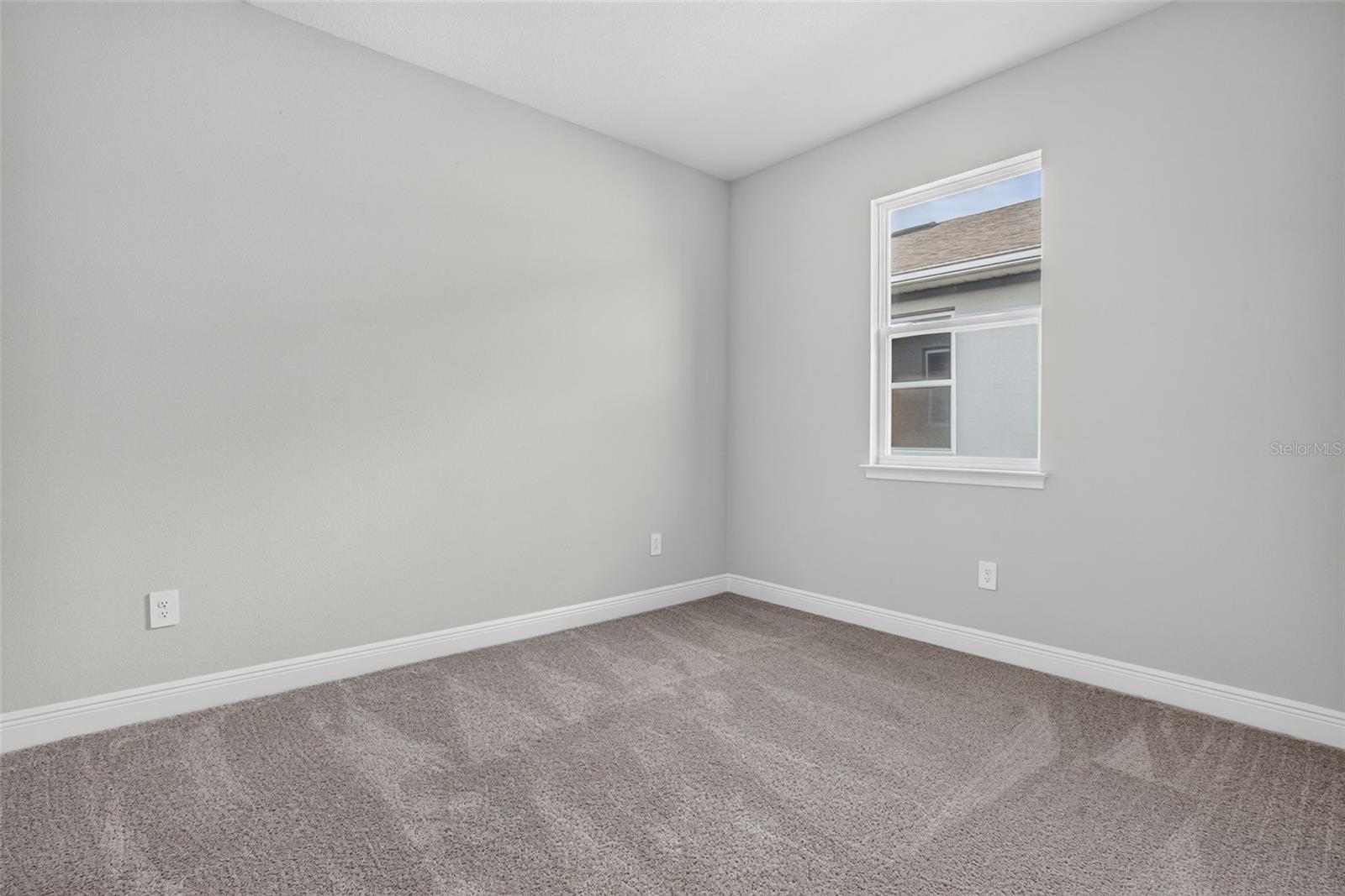 12447 49th St E Property Photo 27