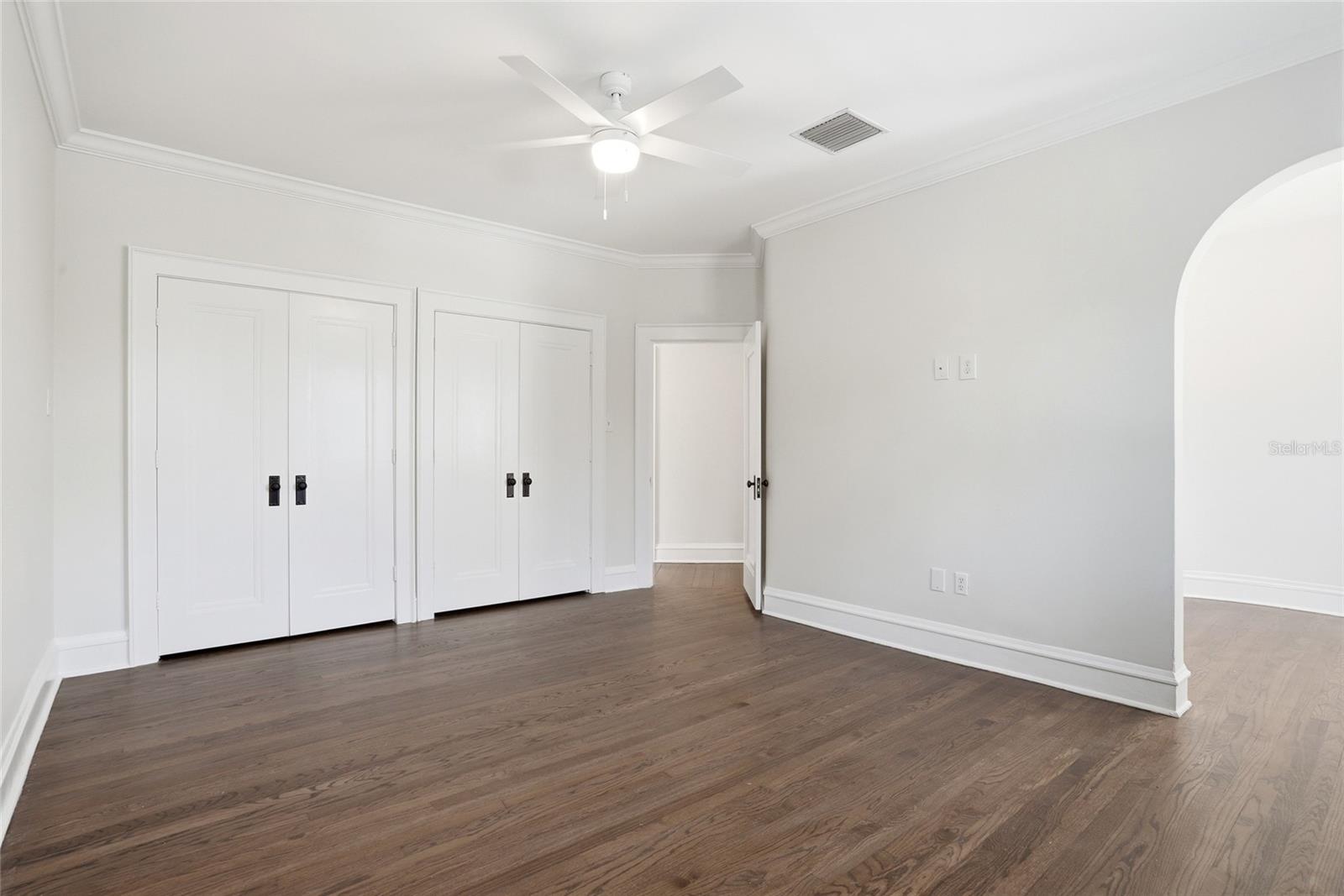 190 Bosphorous Ave Property Photo 42