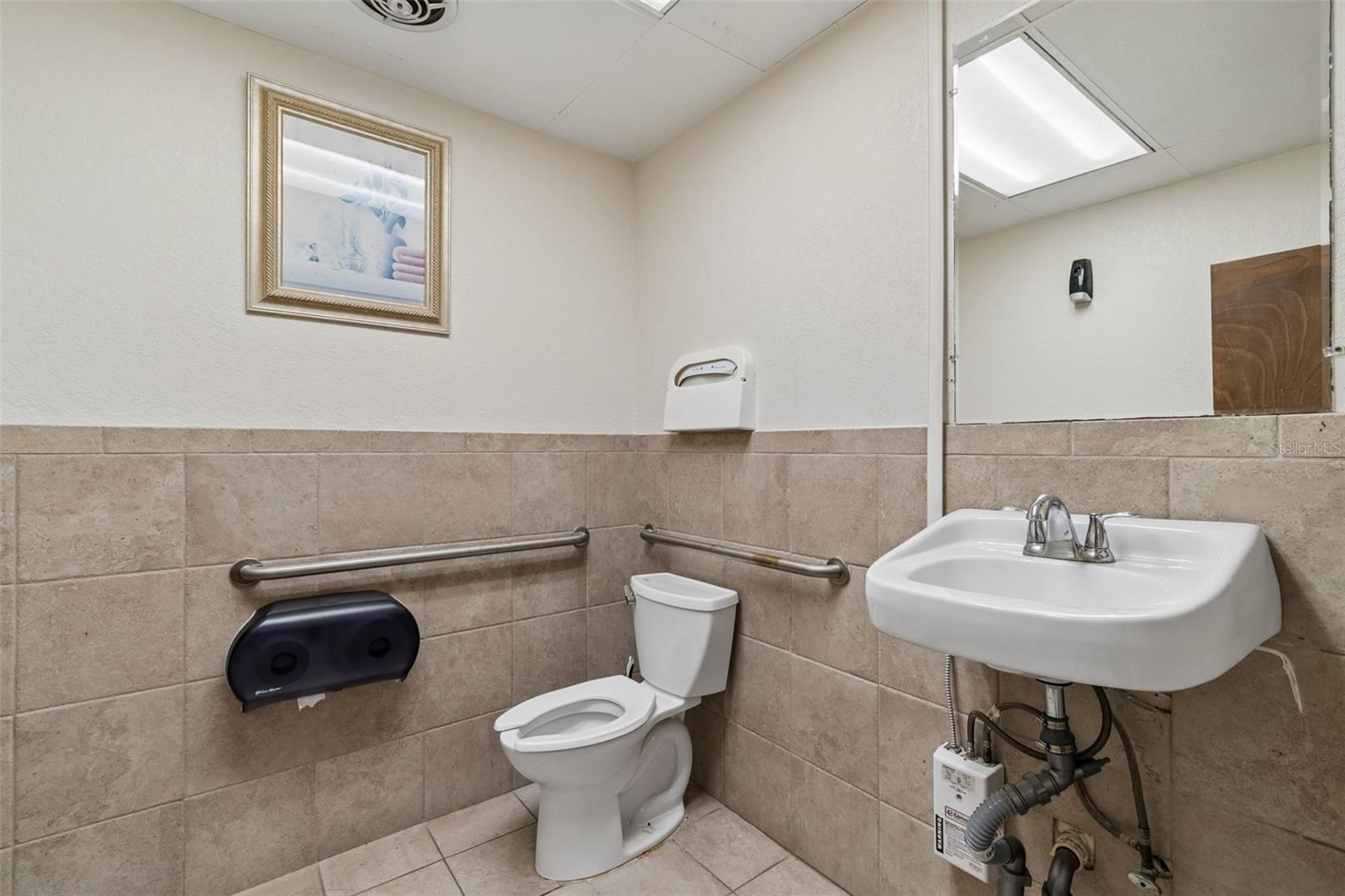 4901 E Busch Blvd Property Photo 16
