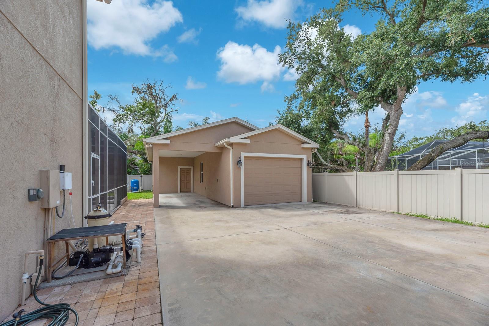 8805 Cross Landing Ln Property Photo 49