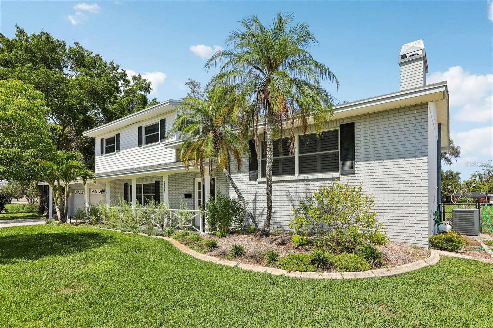 6827 Tequesta Dr Property Photo 3