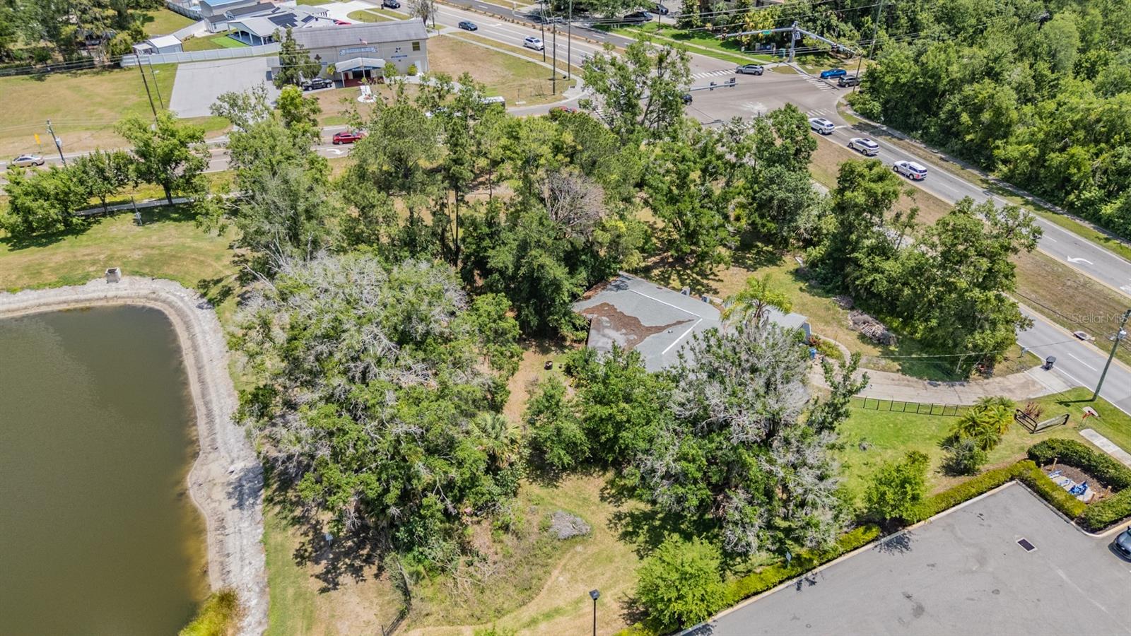 18950 Sunlake Blvd Property Photo 13