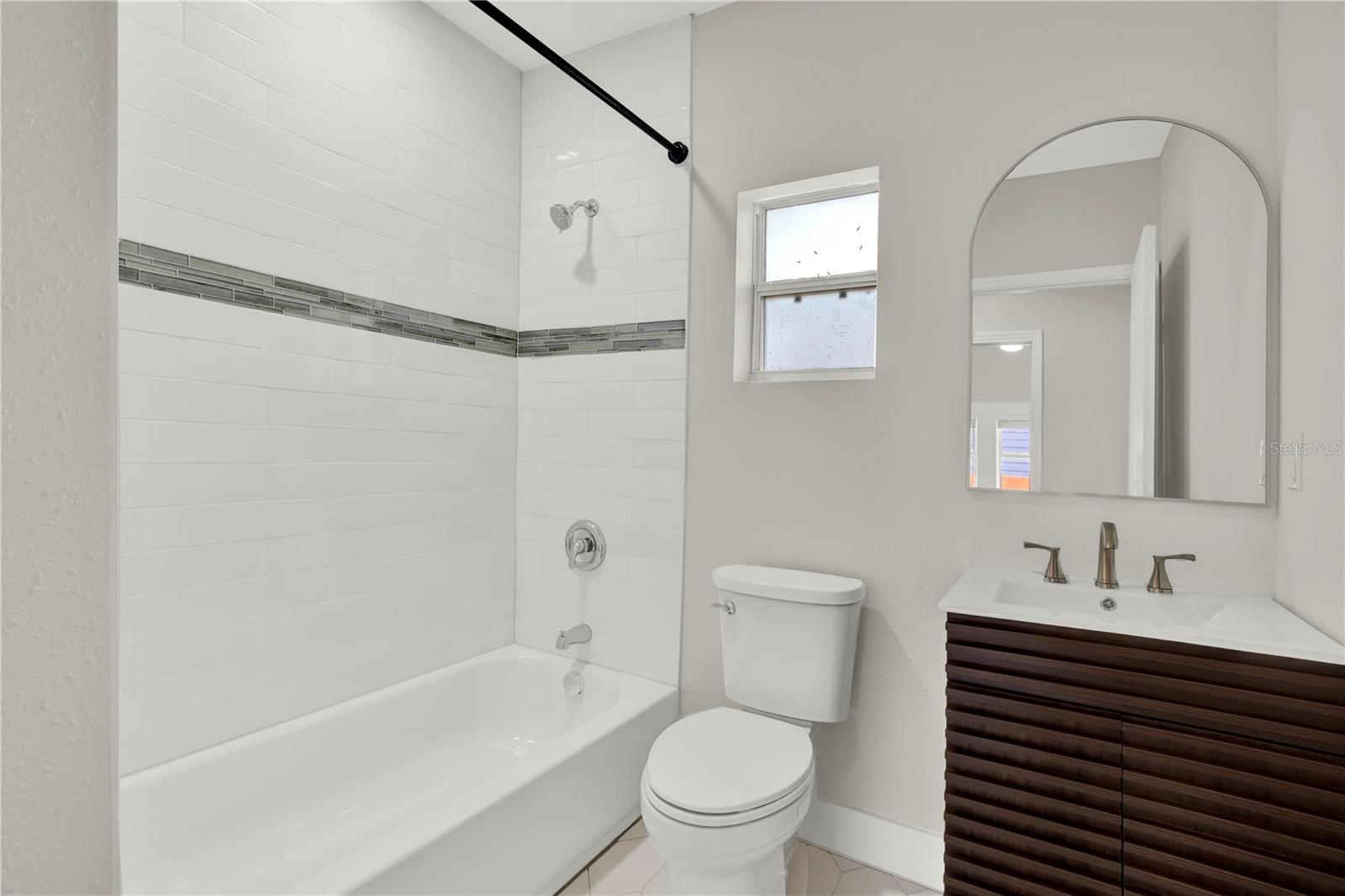 112 E Emily St Property Photo 20
