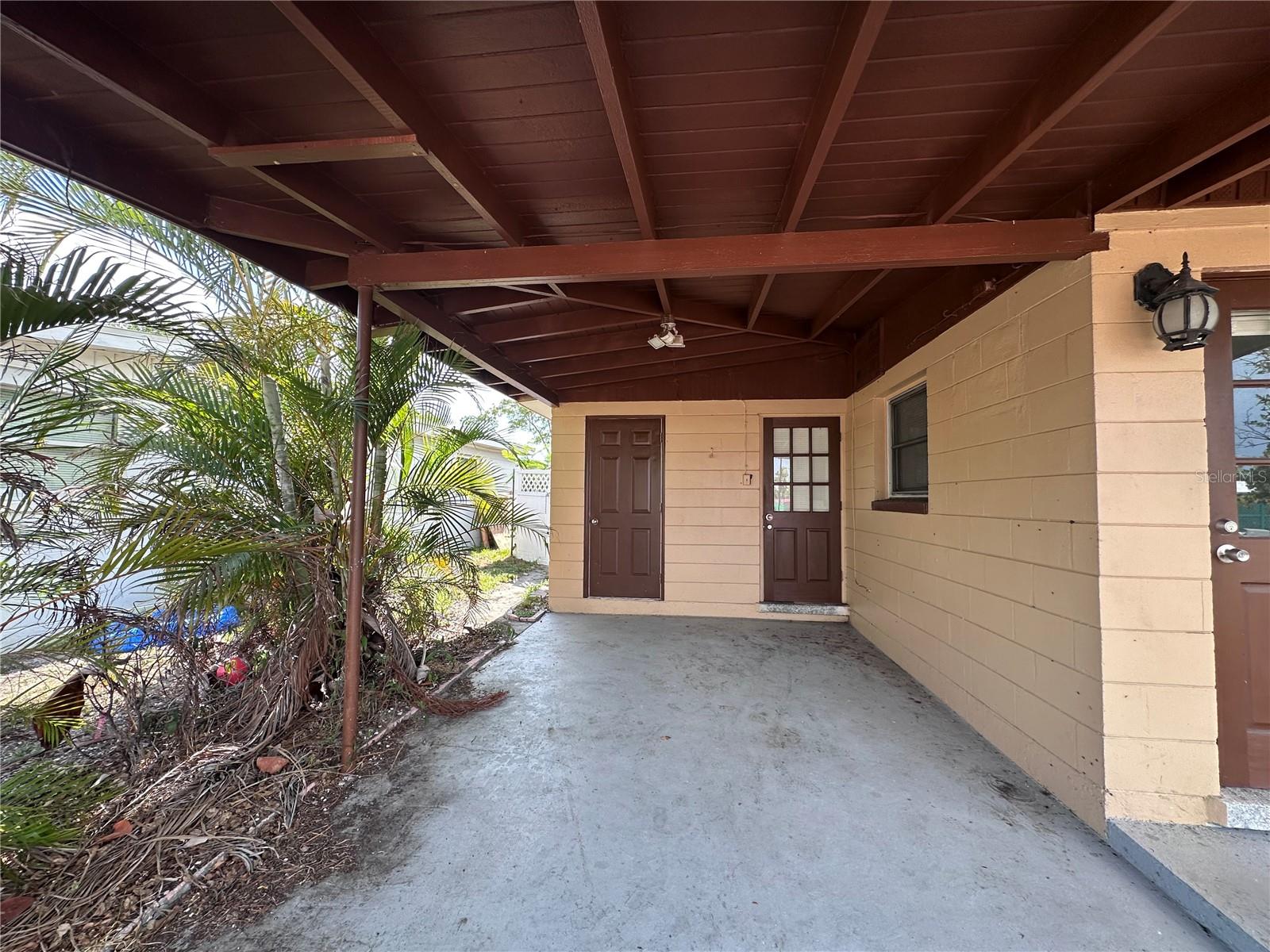 11452 104th St Property Photo 3
