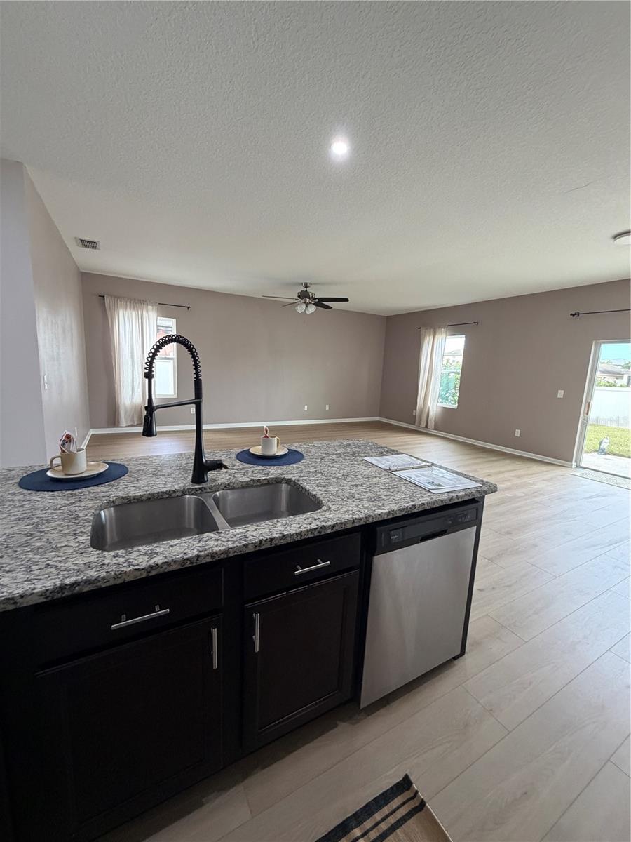 1261 Anchor Bend Dr Property Photo 8