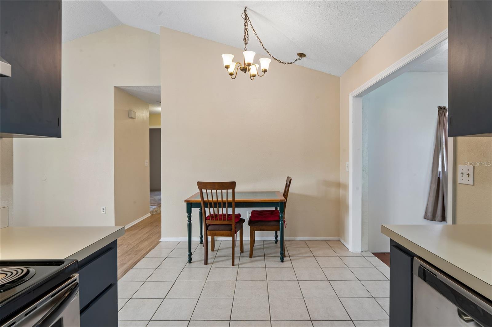 1238 Fuchsia Dr Property Photo 11