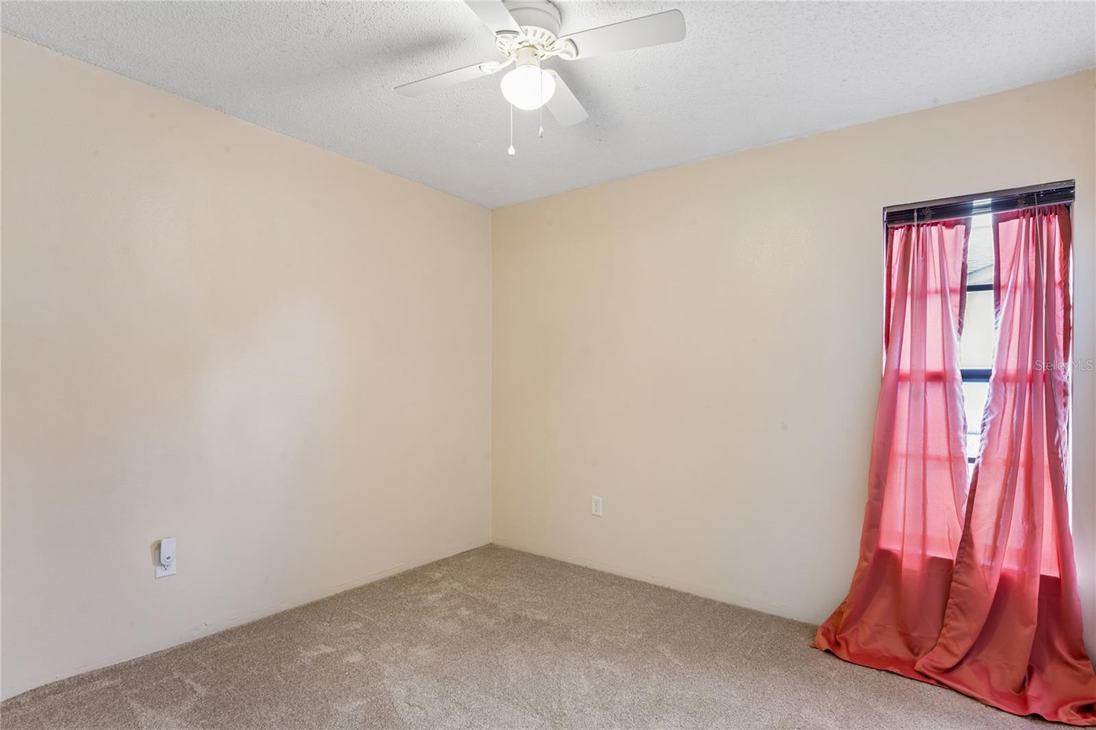 1238 Fuchsia Dr Property Photo 20