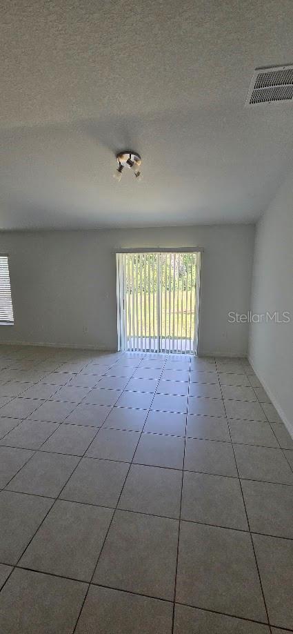 1844 Red Loop Property Photo 10
