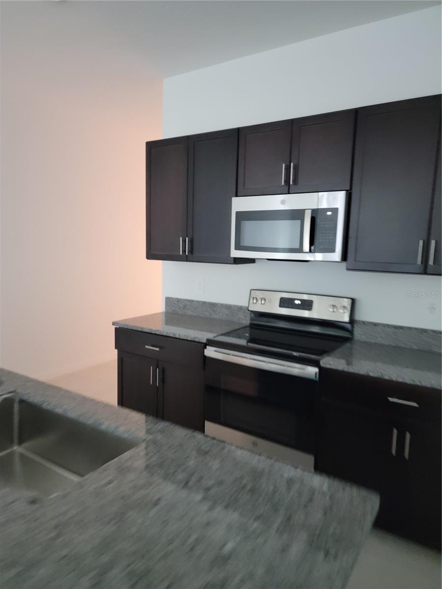 1844 Red Loop Property Photo 12