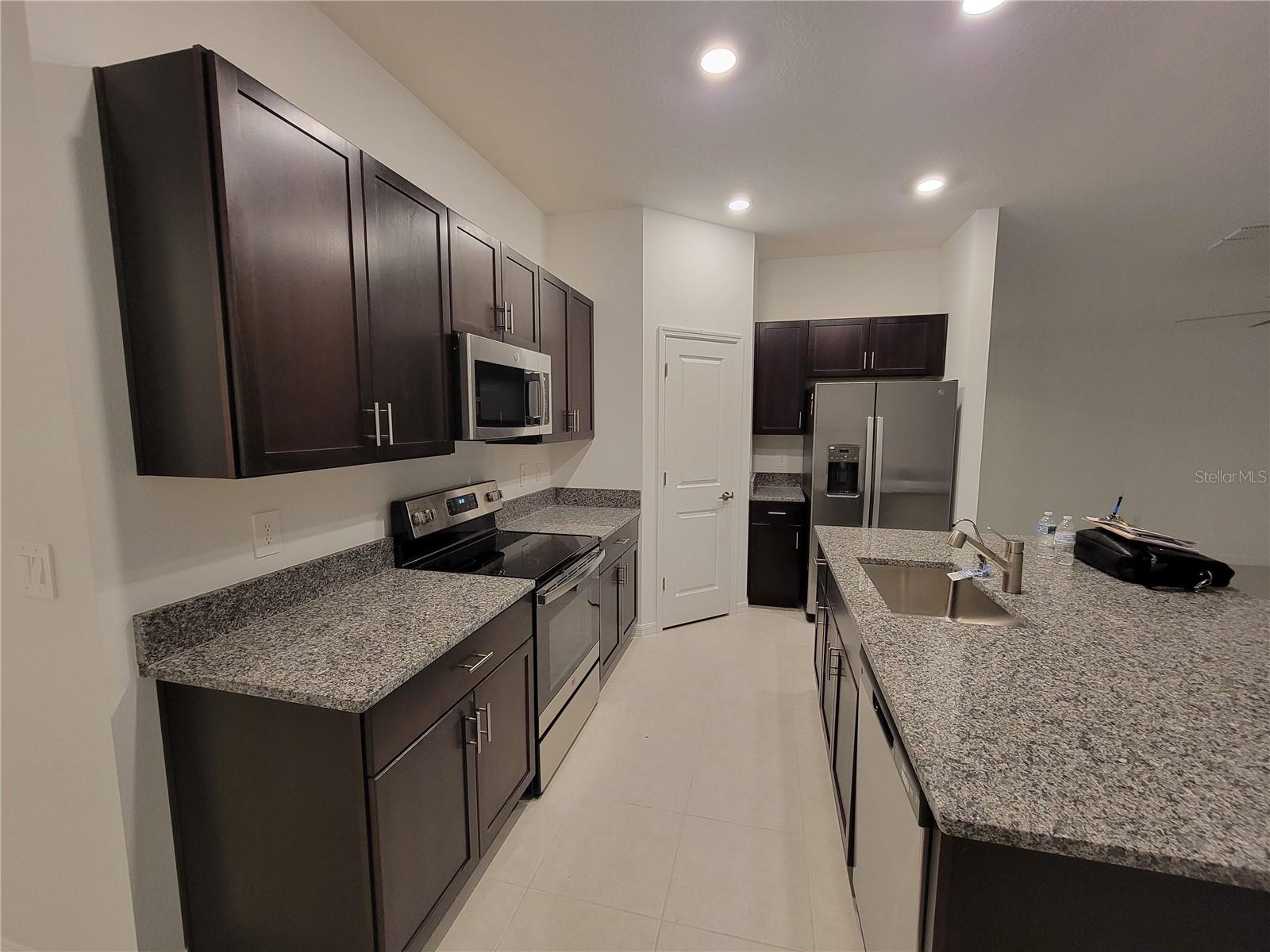 1844 Red Loop Property Photo 14