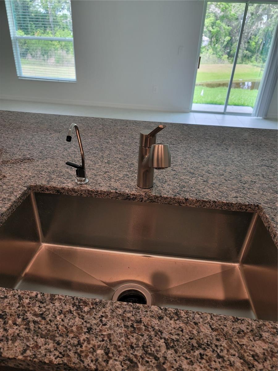 1844 Red Loop Property Photo 15